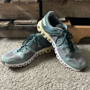 On clouds running shoes